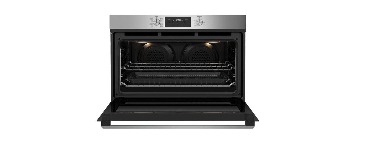 Westinghouse WVE915SC Pyrolytic Oven with AirFry Featured