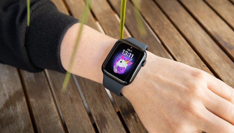 apple Watch Series SE 44mm 2022 Smart Watch feature