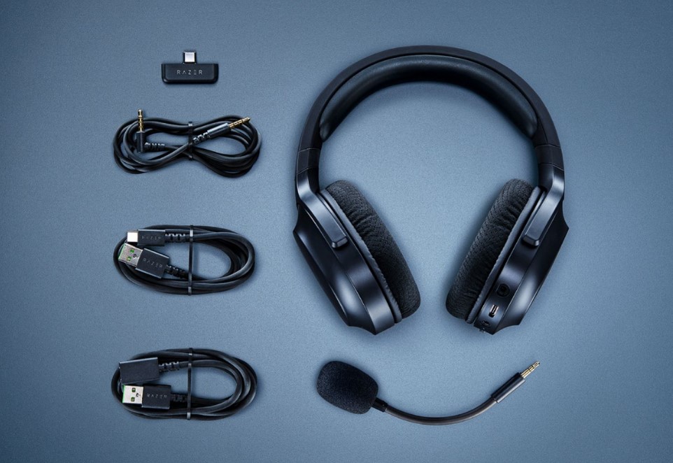 Razer Barracuda Wireless Gaming and Mobile Headset Featured