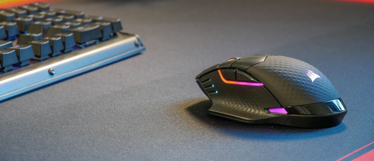 Corsair Dark Core RGB Gaming Mouse FEATURE