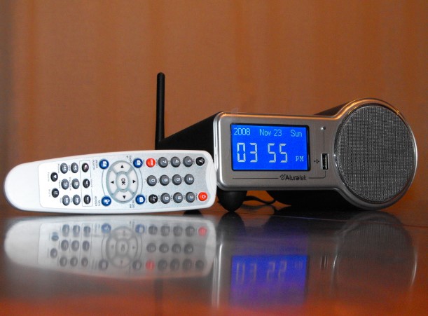 Aluratek Internet Radio Alarm Clock Featured