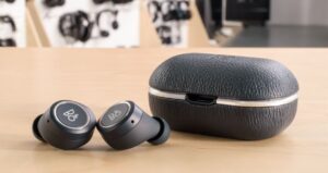 Bang and Olufsen Beoplay E8 True Wireless Earphones Quick Start Guide