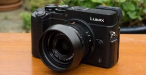 Panasonic LUMIX G 15mm Leica DG SUMMILUX Lens Owner Guide