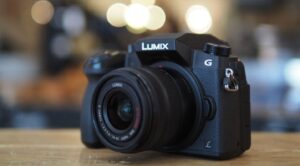 Panasonic LUMIX G VARIO Mirrorless Camera Lens Owner Manual