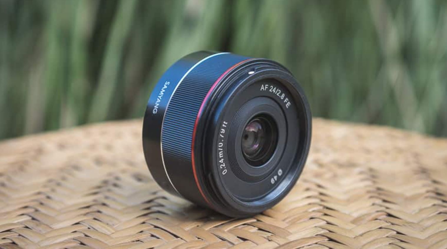 Rokinon AF 24mm Auto Focus Lens FEATURE