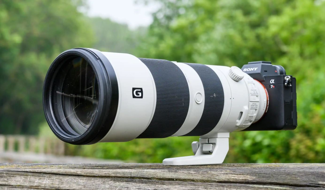 Sony FE 200-600mm Super Telephoto Zoom Lens FEATURE