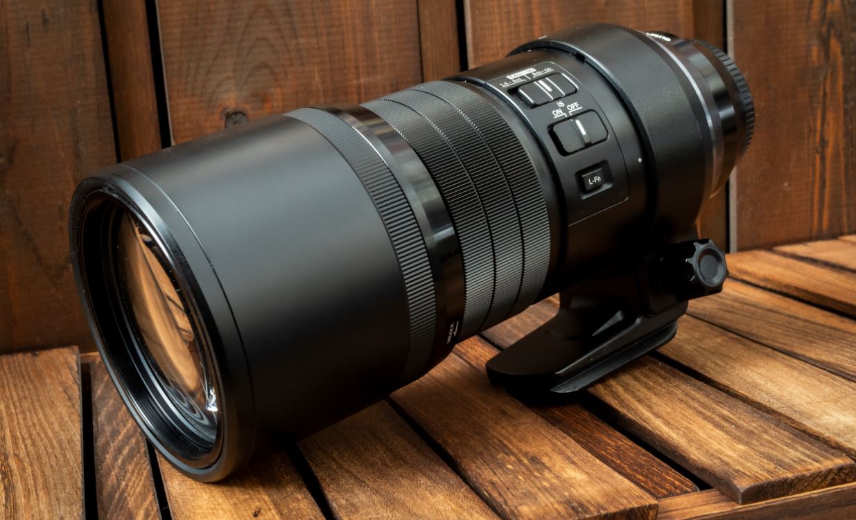 OLYMPUS M.Zuiko Digital ED 300mm F4 IS PRO Lens FEATURE