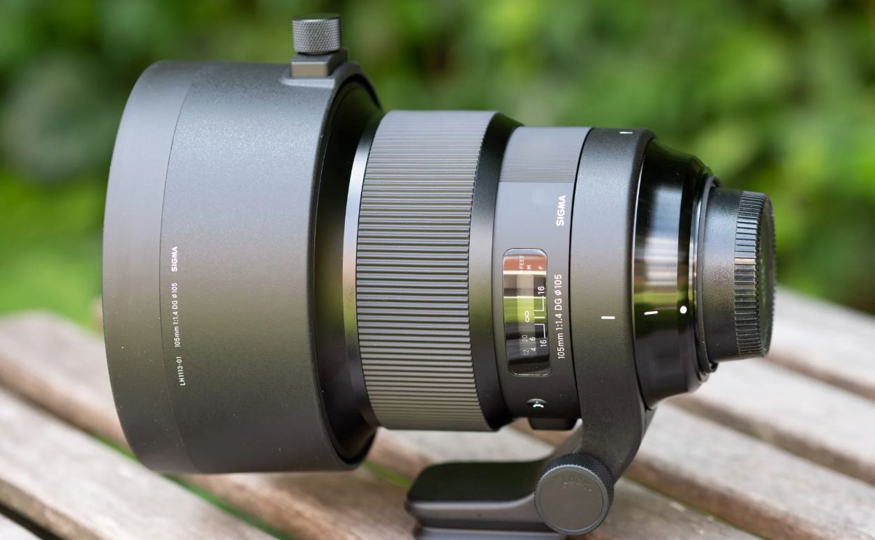 Sigma 105mm Standard Fixed Prime Camera Lens FEATURE