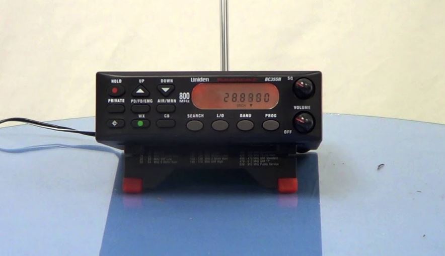 Uniden BC355N 800 MHz 300-Channel Base Scanner featured