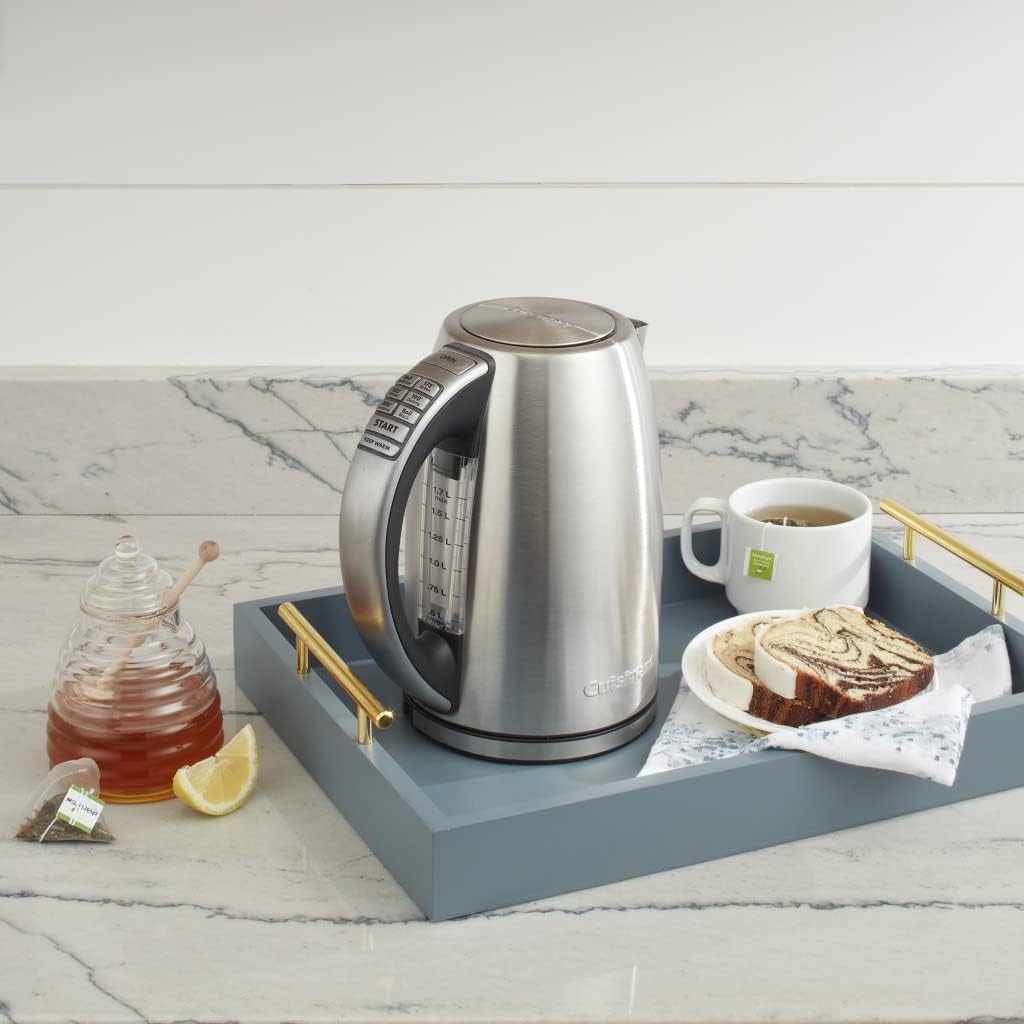 Cuisinart Cordless Stainless Steel Electric Kettle (CA-CPK17E)-featured image