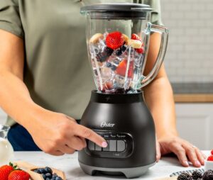 Oster Easy-to-Clean Smoothie Blender User Manual