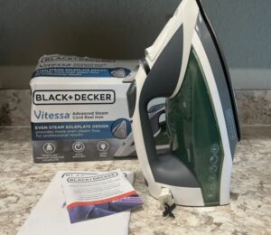 BLACK+DECKER ICR2020 Vitessa Advanced Steam Iron Instructions