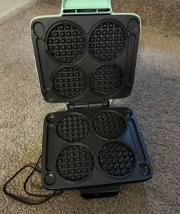 DASH DMMW400 Multi Mini Waffle Maker Instruction Manual