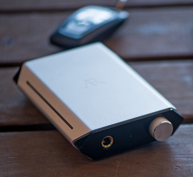 Acoustics Research UA1 USB DAC with headphone amplifier featured