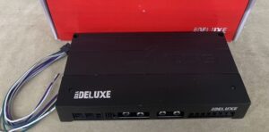 DS18 DX4 Deluxe Compact Full-Range Compact Amp Owner Manual